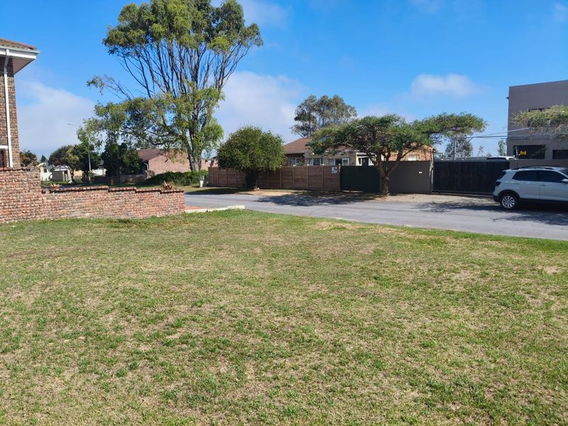 Prime 600m2 Level Stand in Upper Noorsekloof - Photo 3