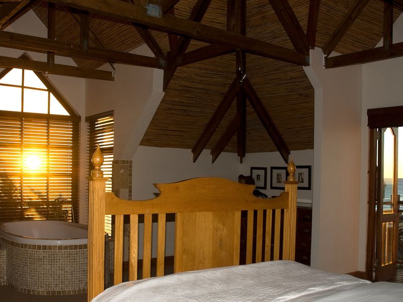 Pet-friendly Beach House & Apartment to Rent in the Garden Route - Photo 3