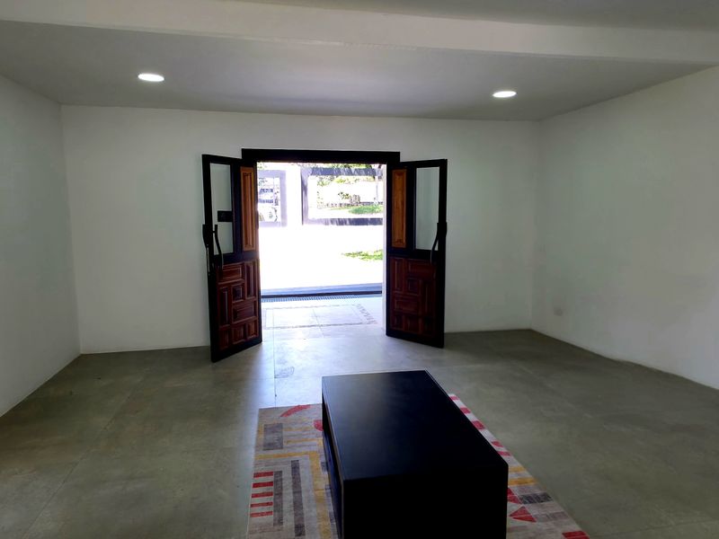 This One Has It All – Brand-New Luxury Living at Its Finest - Photo 6