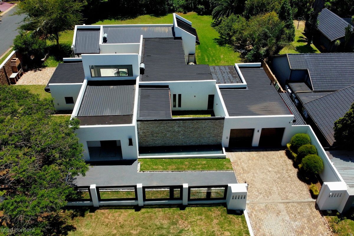 This One Has It All – Brand-New Luxury Living at Its Finest - Photo 2