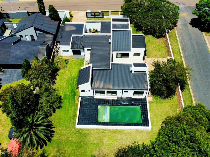 This One Has It All – Brand-New Luxury Living at Its Finest - Photo 4