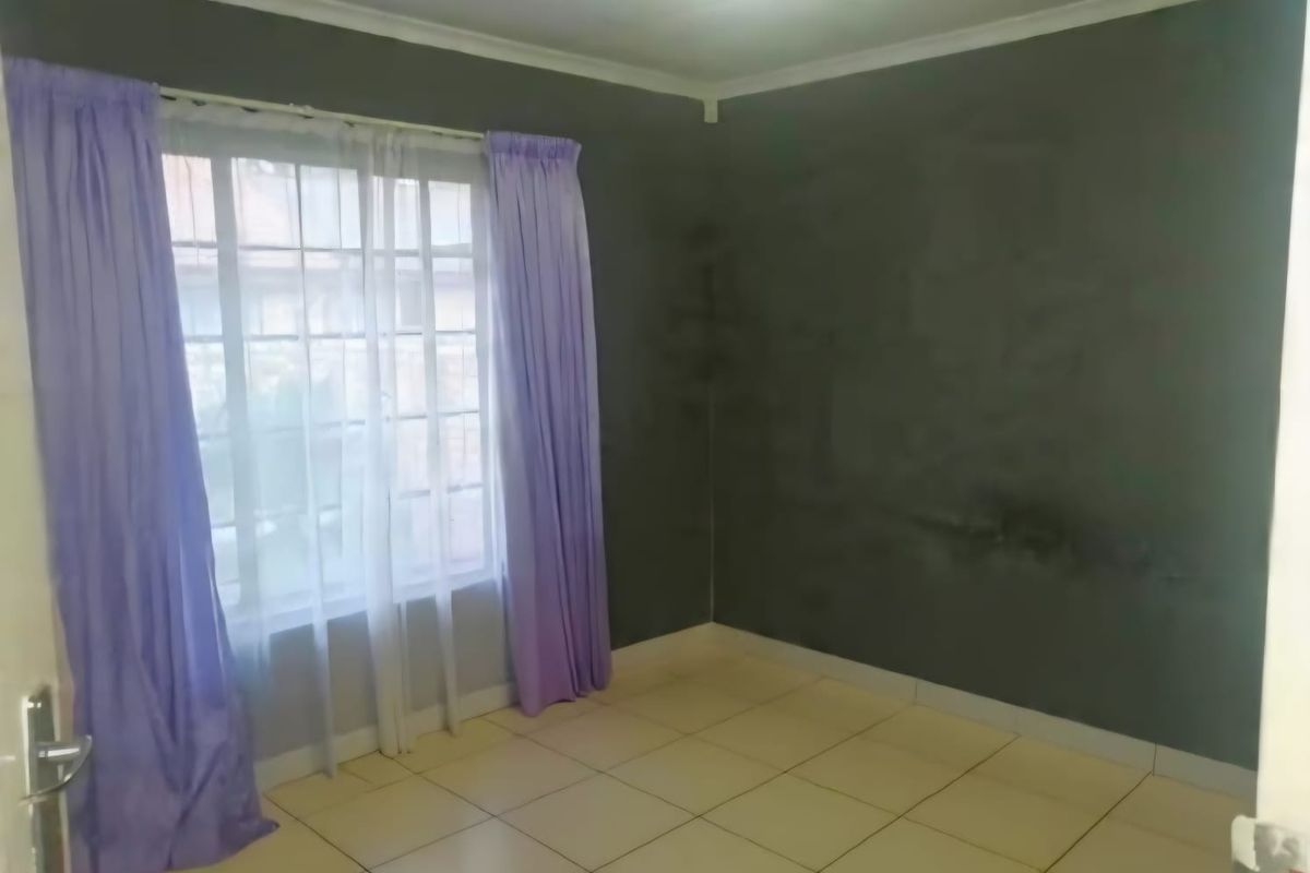 Enjoy Service Delivery in Riversdale Meyerton. 2 bedroom Townhouse. - Photo 5