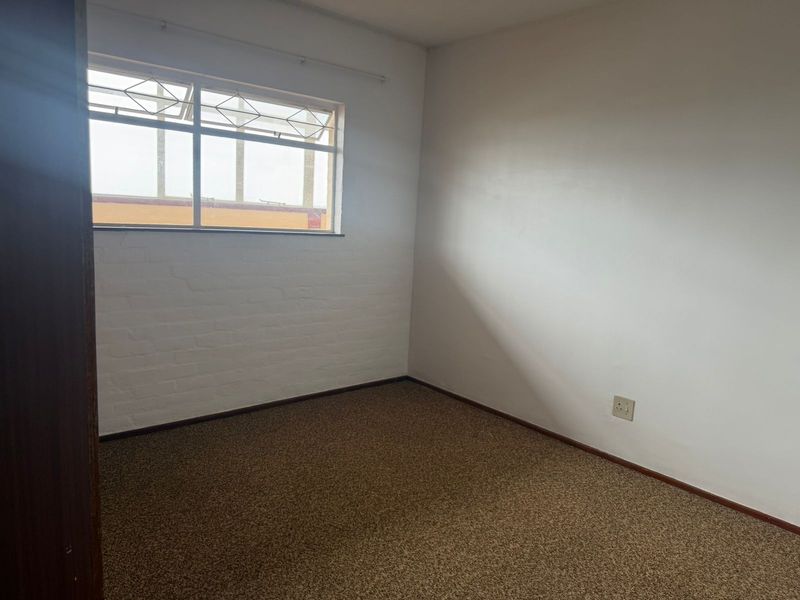 Apartment Rental Monthly In Gqeberha - Photo 6