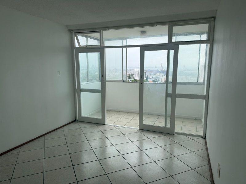 Apartment Rental Monthly In Gqeberha - Photo 2