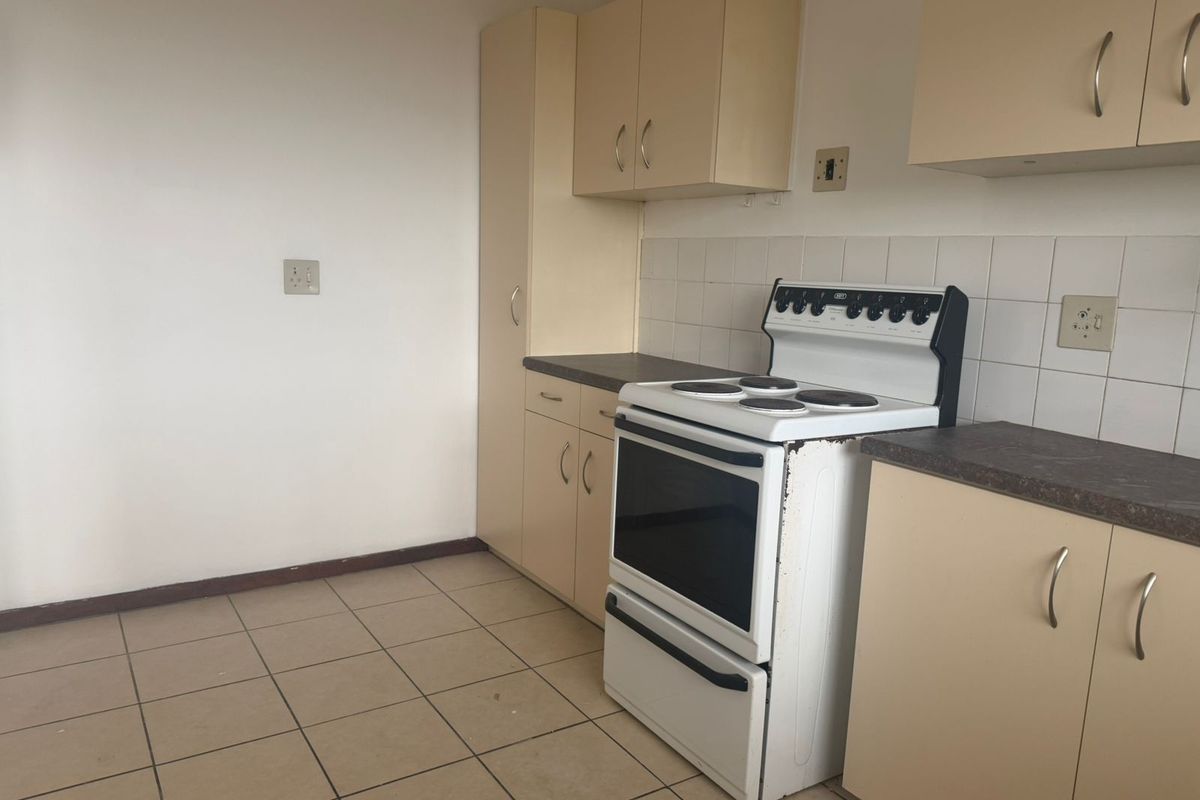 Apartment Rental Monthly In Gqeberha - Photo 4