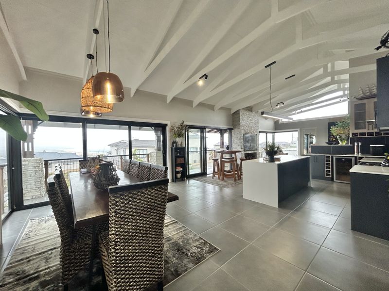 Coastal Residence with Panoramic Views – Blue Waters Estate - Photo 10