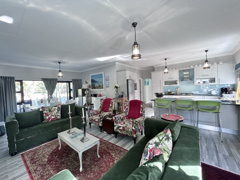 Refined Living in a Secure Lifestyle Estate - Photo 5