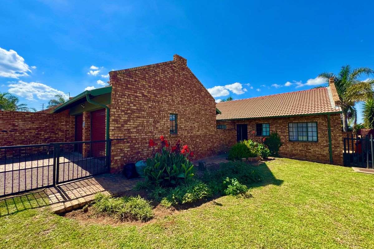 Well-Maintained 3-Bedroom Face Brick Home in Reyno Ridge - Photo 2