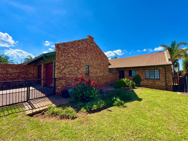 Well-Maintained 3-Bedroom Face Brick Home in Reyno Ridge - Photo 2
