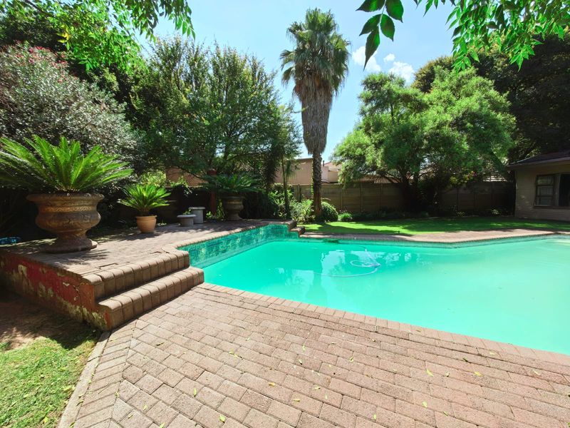 Spacious Family House for Sale in Sasolburg - Photo 3