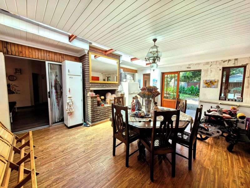 Spacious Family House for Sale in Sasolburg - Photo 10