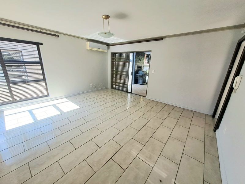 FULL TITLE ULTRA-MODERN DOUBLE-STOREY TOWNHOUSE IN THREE RIVERS PROPER. - Photo 5