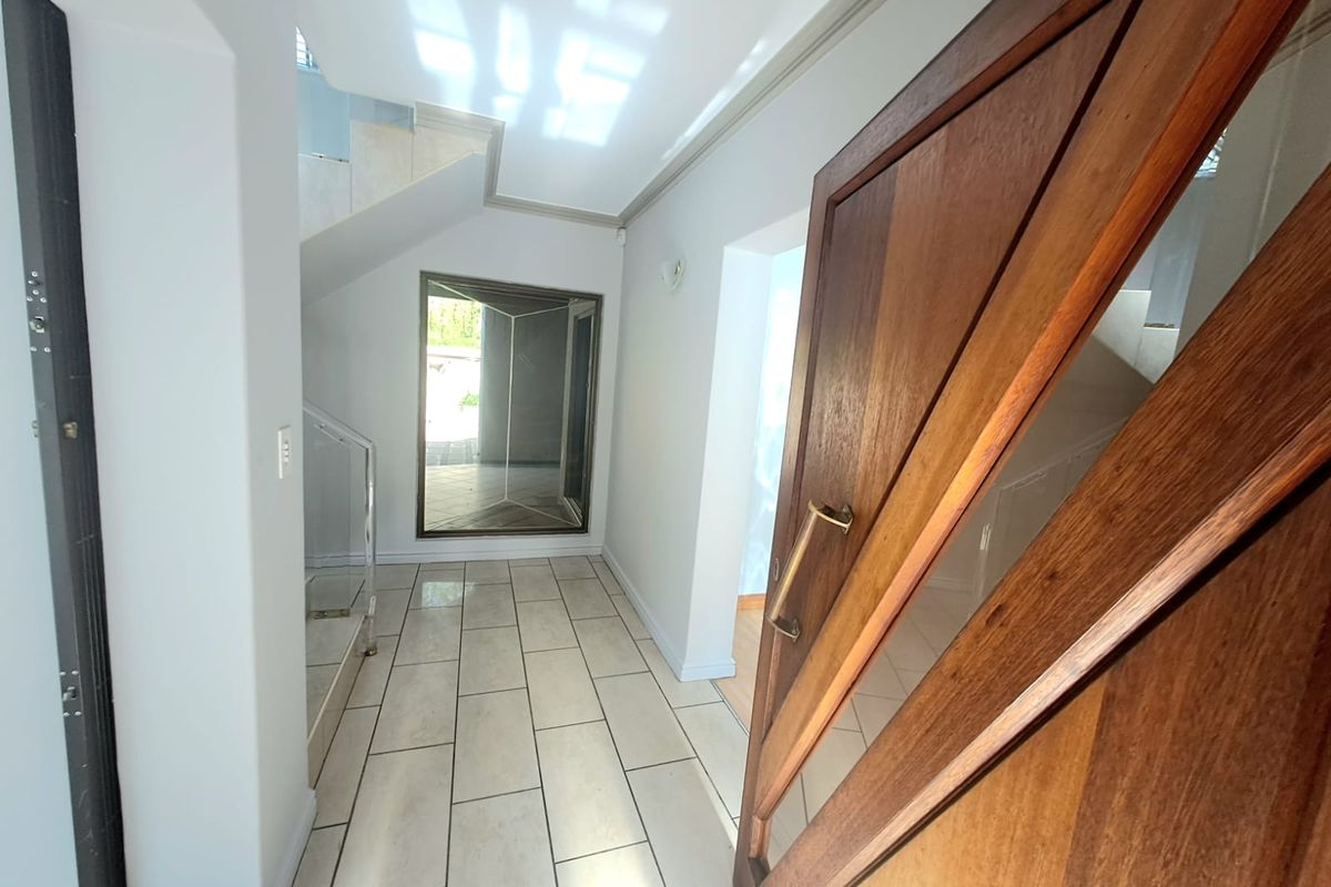 FULL TITLE ULTRA-MODERN DOUBLE-STOREY TOWNHOUSE IN THREE RIVERS PROPER. - Photo 4