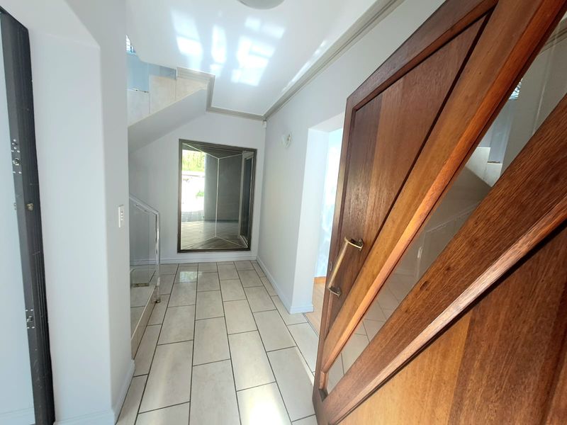 FULL TITLE ULTRA-MODERN DOUBLE-STOREY TOWNHOUSE IN THREE RIVERS PROPER. - Photo 4