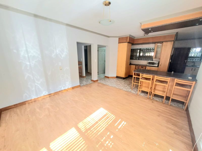 FULL TITLE ULTRA-MODERN DOUBLE-STOREY TOWNHOUSE IN THREE RIVERS PROPER. - Photo 9