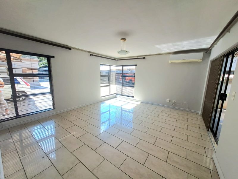 FULL TITLE ULTRA-MODERN DOUBLE-STOREY TOWNHOUSE IN THREE RIVERS PROPER. - Photo 6