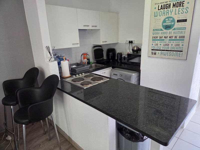 Well maintained, first floor, One Bedroom Apartment. - Photo 10