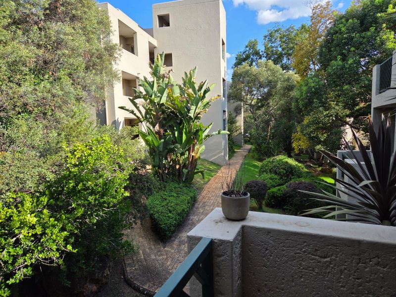 Well maintained, first floor, One Bedroom Apartment. - Photo 5