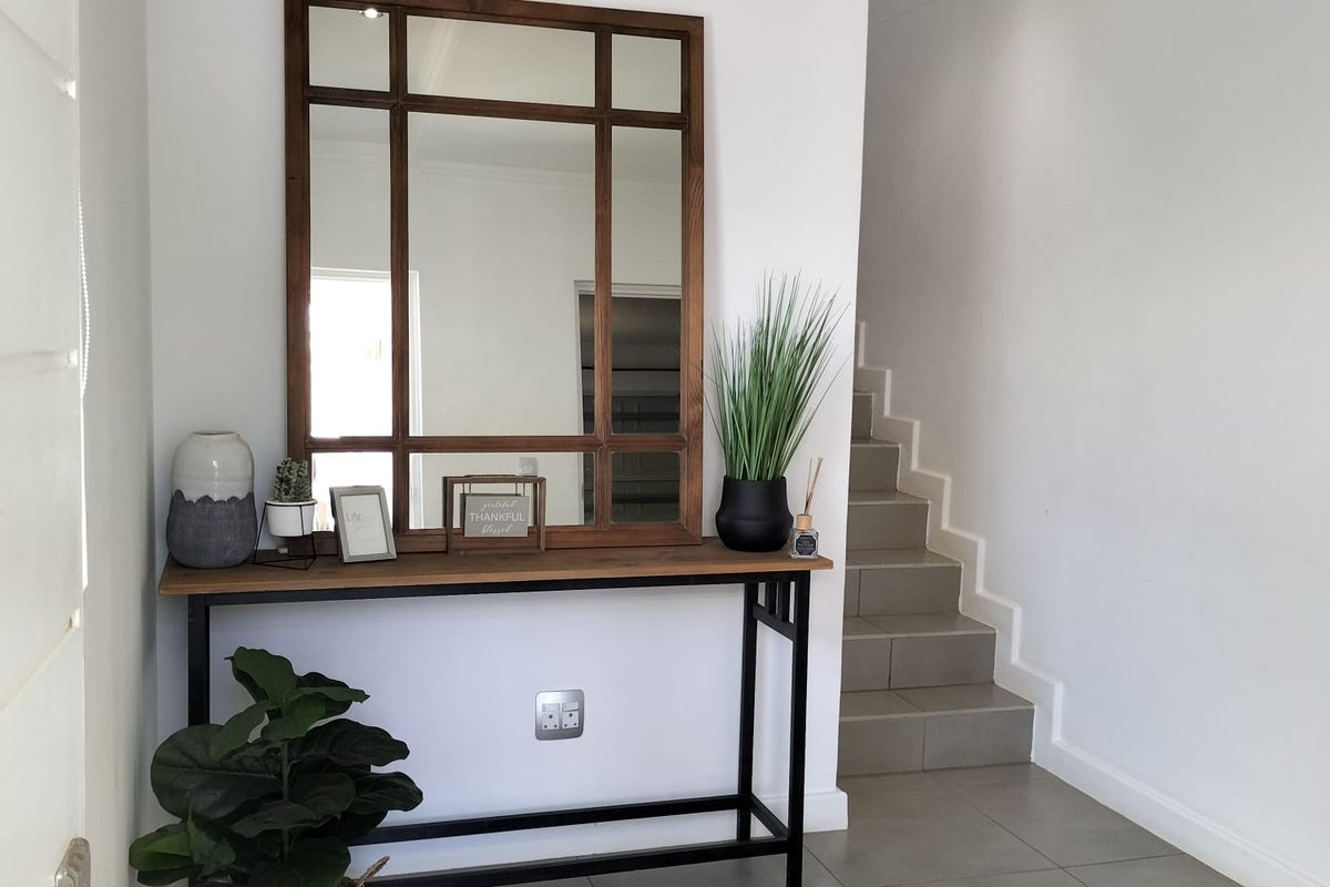 Duplex For Sale In Mount Edgecombe - Photo 2