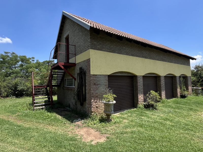 Small Holding for sale - Photo 4