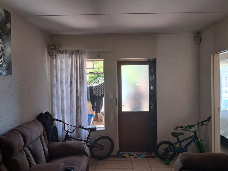 2 Bedroom Apartment In Comet - Photo 10