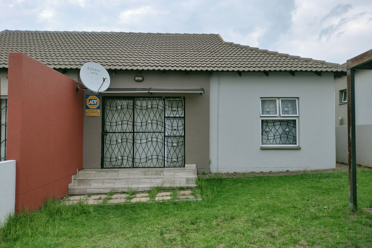 A lovely home - Photo 2