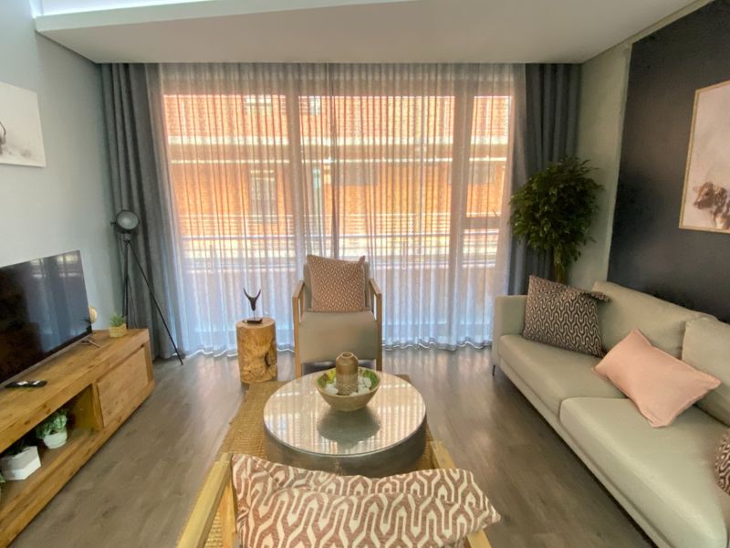 Ultra-Modern 2-Bedroom Apartment for Sale in Menlo Park – A Prime Investment Opportunity! - Photo 8