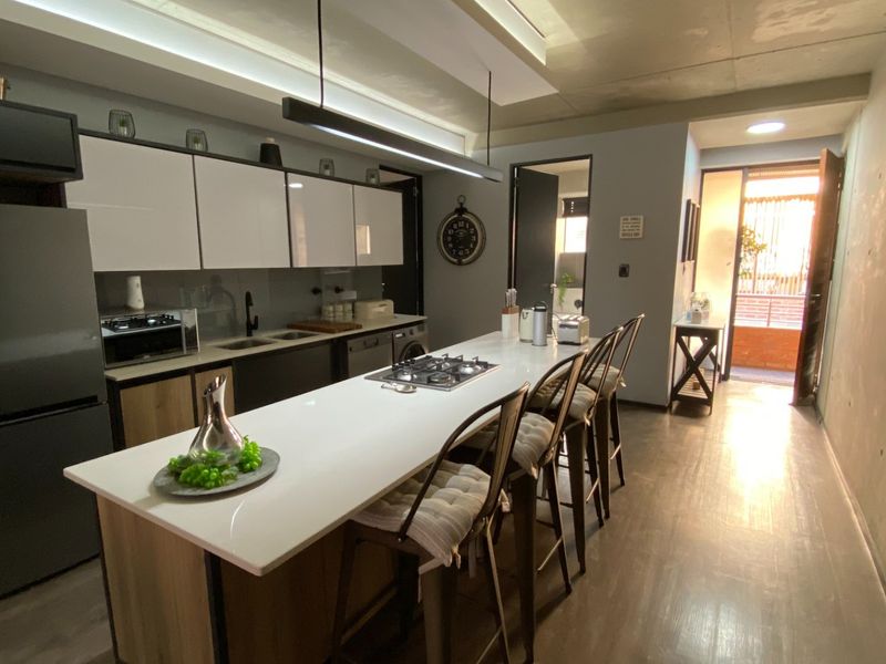 CALLING ALL INVESTORS! 2 Bed 2 Bath on Offer in Menlo Park - Photo 5