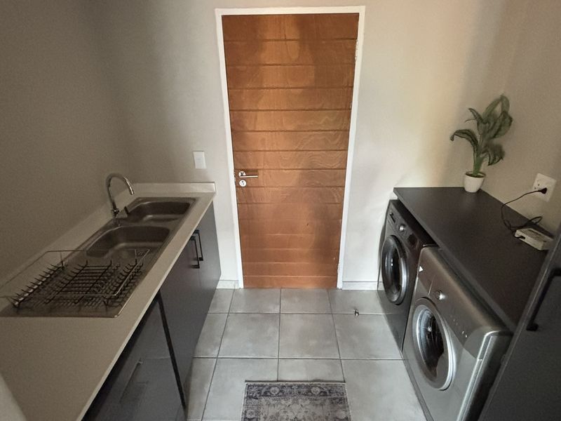 Modern 3 Bedroom family home on Offer! - Photo 8