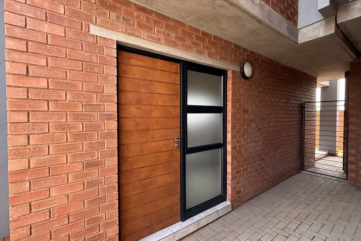 Modern 3 Bedroom family home on Offer! - Photo 2