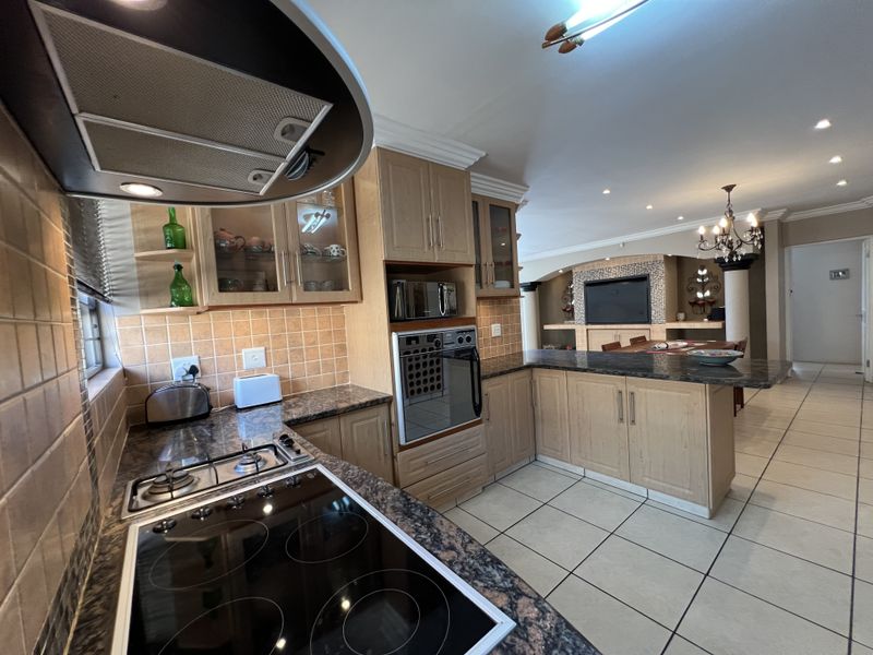 Low Maintenance Home with Sea Views in Wavecrest - Photo 6