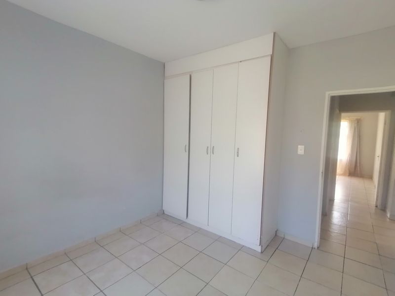 3 Bedroom Flat For Rental In Central Emp - Photo 6