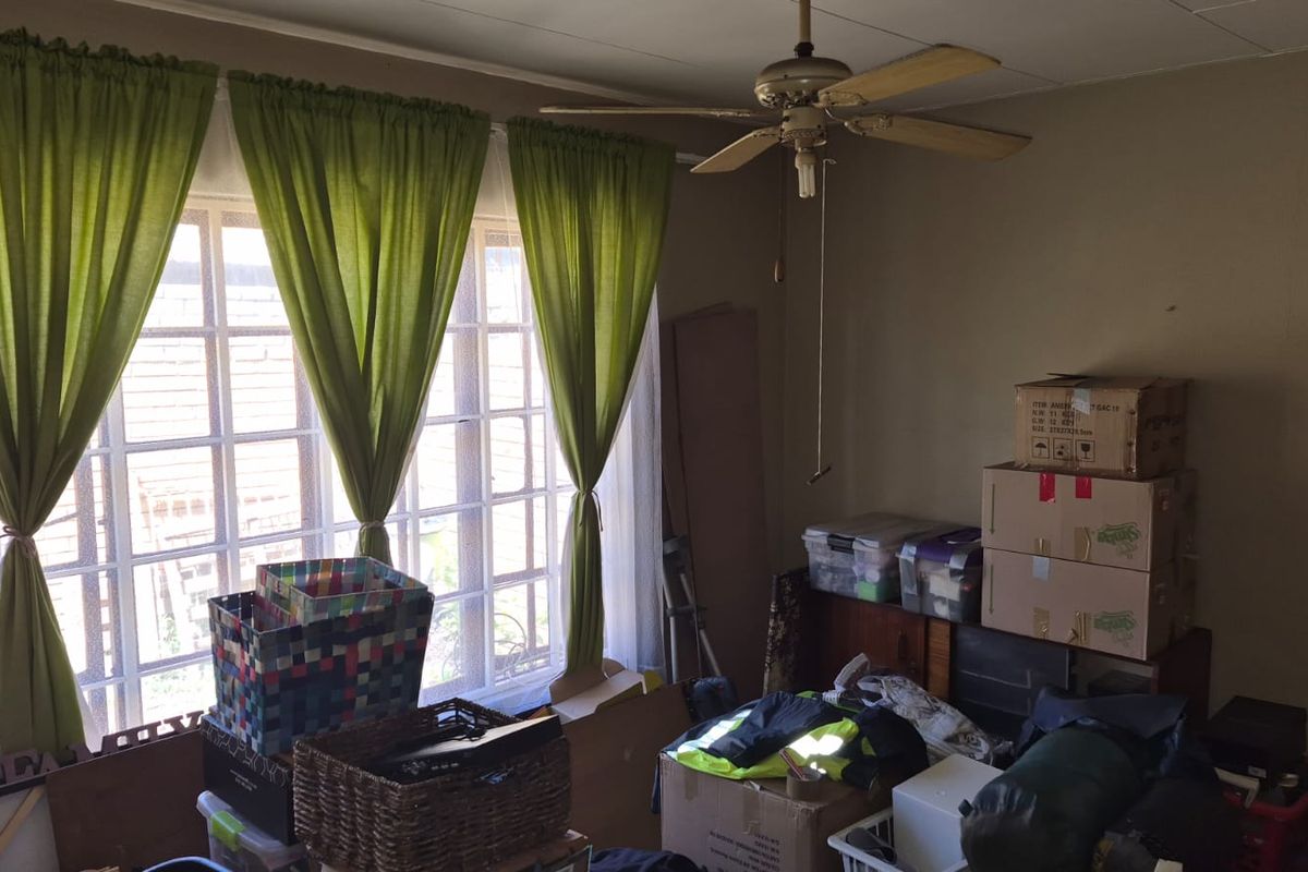 Looking for a first time buyer. Model park townhouse - Photo 3