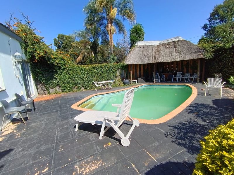 4 Bedroom House Queenswood - Photo 4