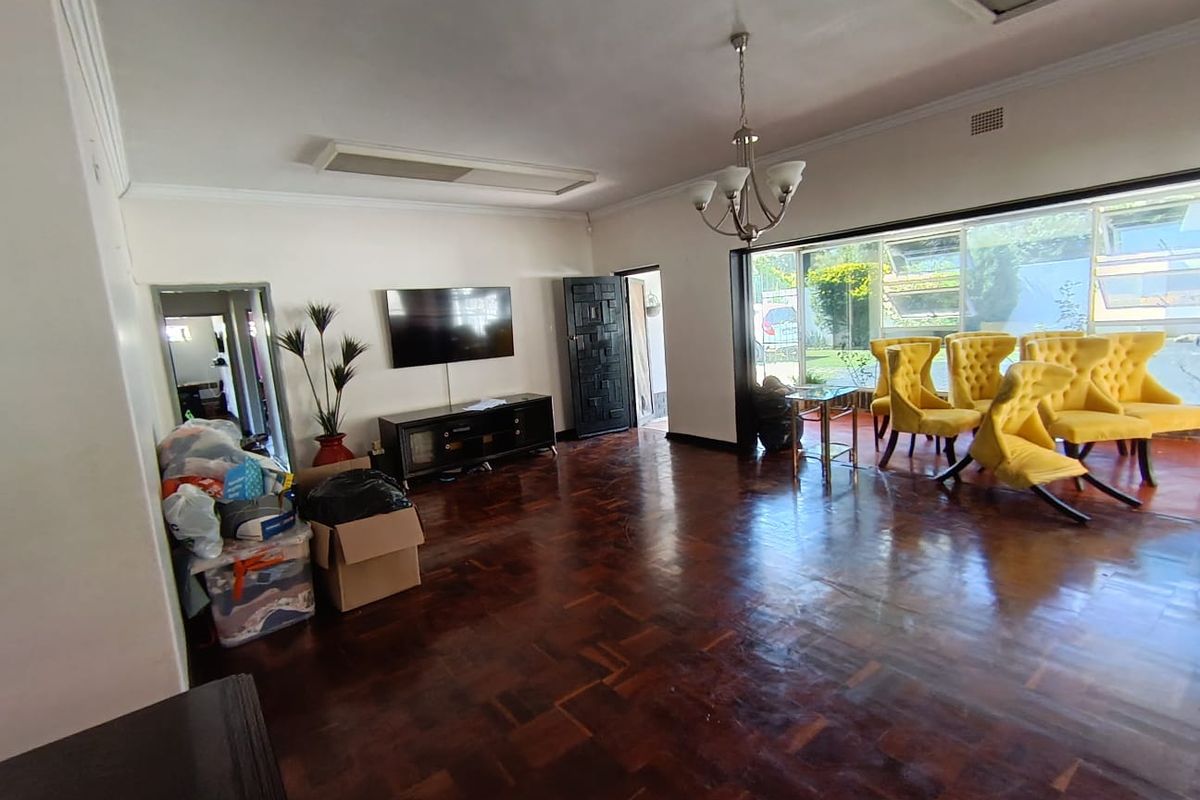 4 Bedroom House Queenswood - Photo 5