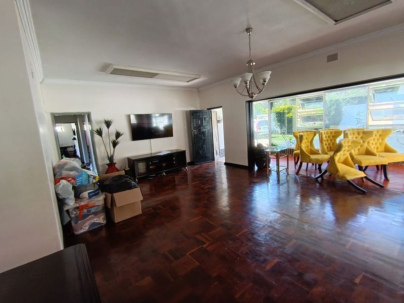 4 Bedroom House Queenswood - Photo 5