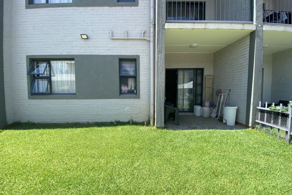 2 Bedroom Apartment For Sale in Rynfield - Photo 2