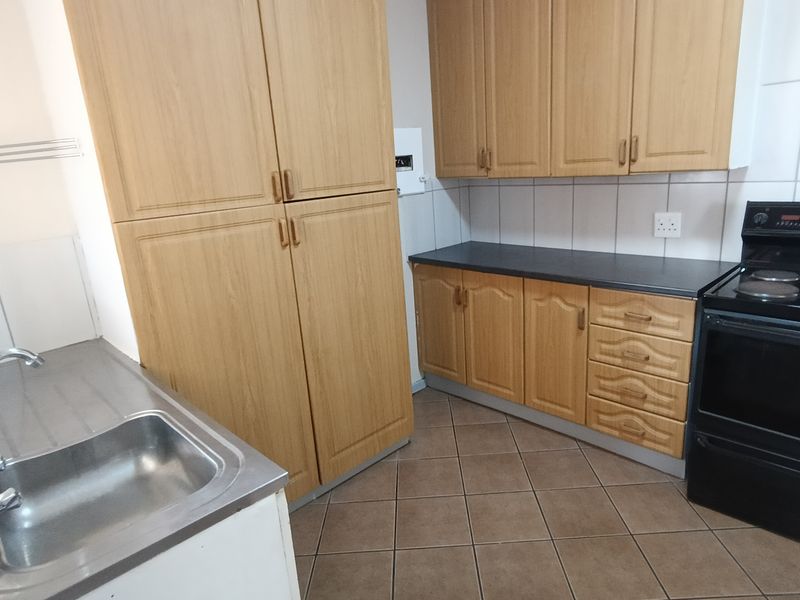 Recently renovated and ready to move in! - Photo 5