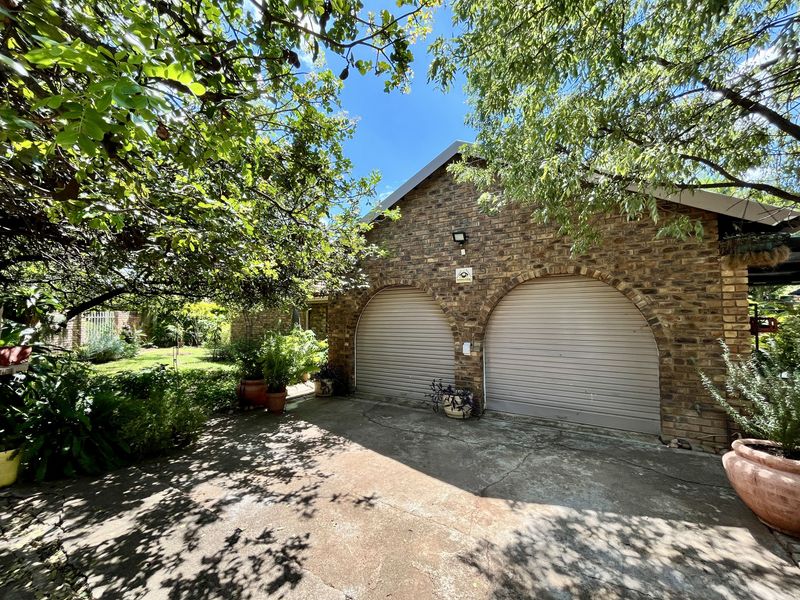 Immaculate & Picturette freestanding property for sale in Bela Bela - Photo 5