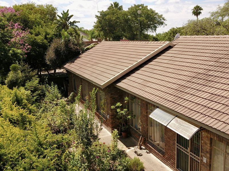 Immaculate & Picturette freestanding property for sale in Bela Bela - Photo 2