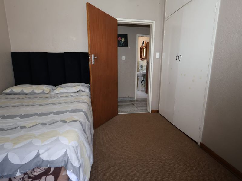 Spacious Family Home with Pool, Covered Patio & Flexible Living - Photo 7