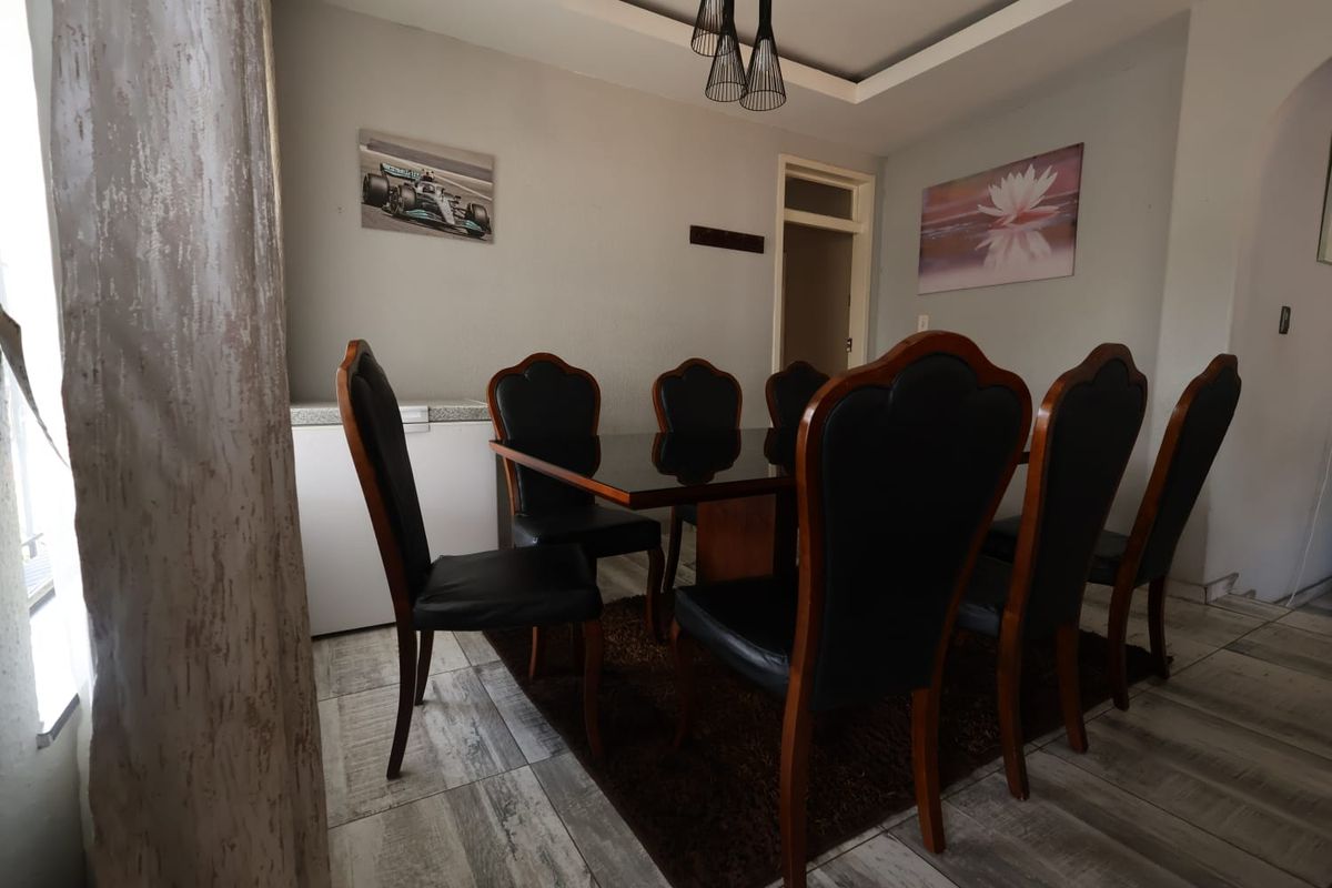 Spacious Family Home with Pool, Covered Patio & Flexible Living - Photo 4