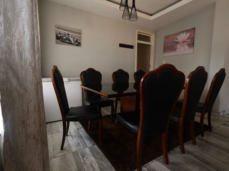 Spacious Family Home with Pool, Covered Patio & Flexible Living - Photo 4