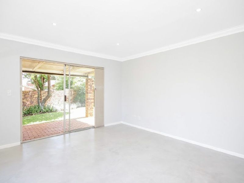 Fully renovated two bedroom, two bathroom home. - Photo 5