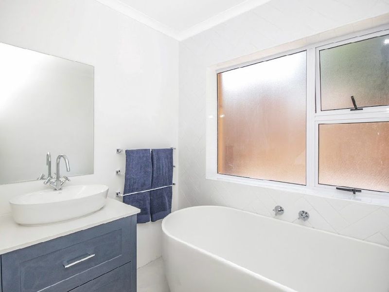 Fully renovated two bedroom, two bathroom home. - Photo 10