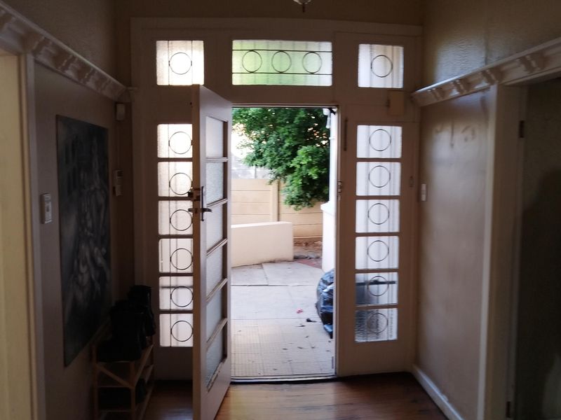 Commercial Property in Uitenhage Central – Live On-Site, Earn Rental Income from Flatlet & Office - Photo 7