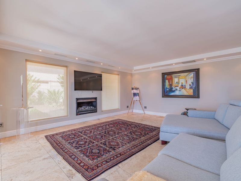 Prime Umhlanga Rocks Luxury with Endless B&B Potential - Photo 10