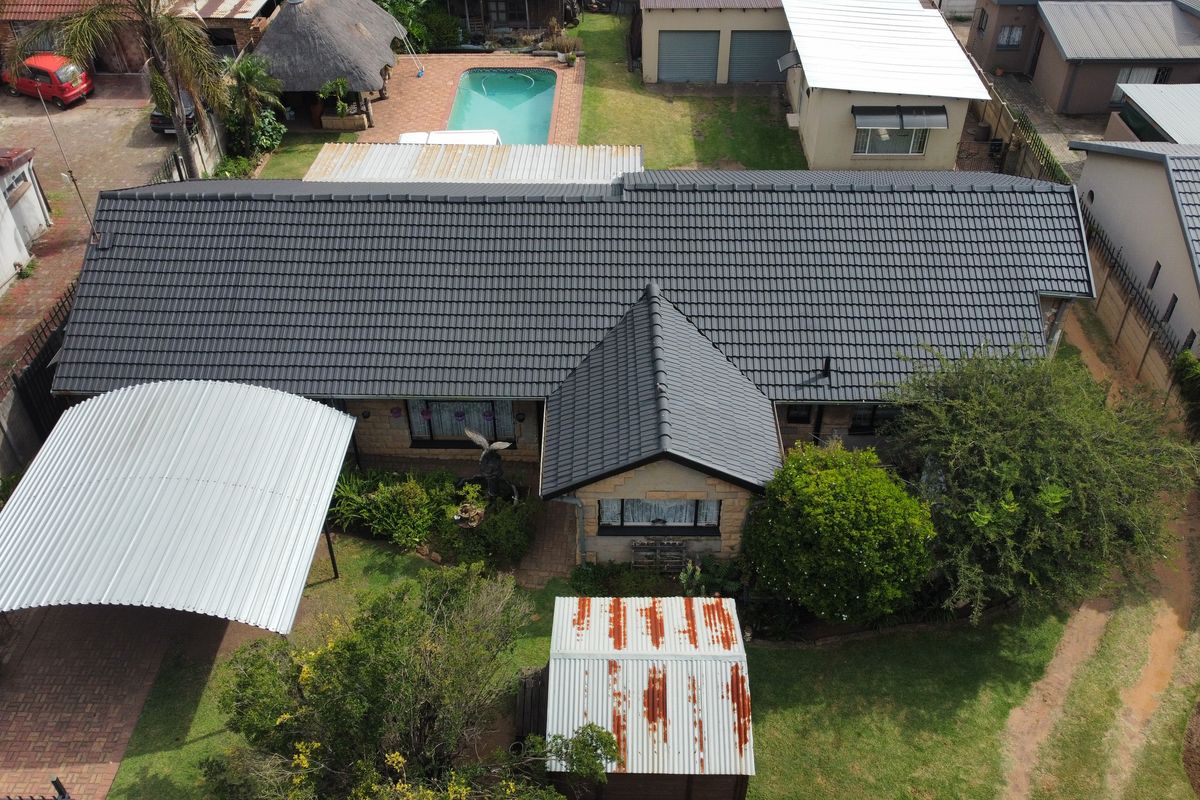 Discover a residence that masterfully balances expansive family living with high-yield investment po - Photo 5