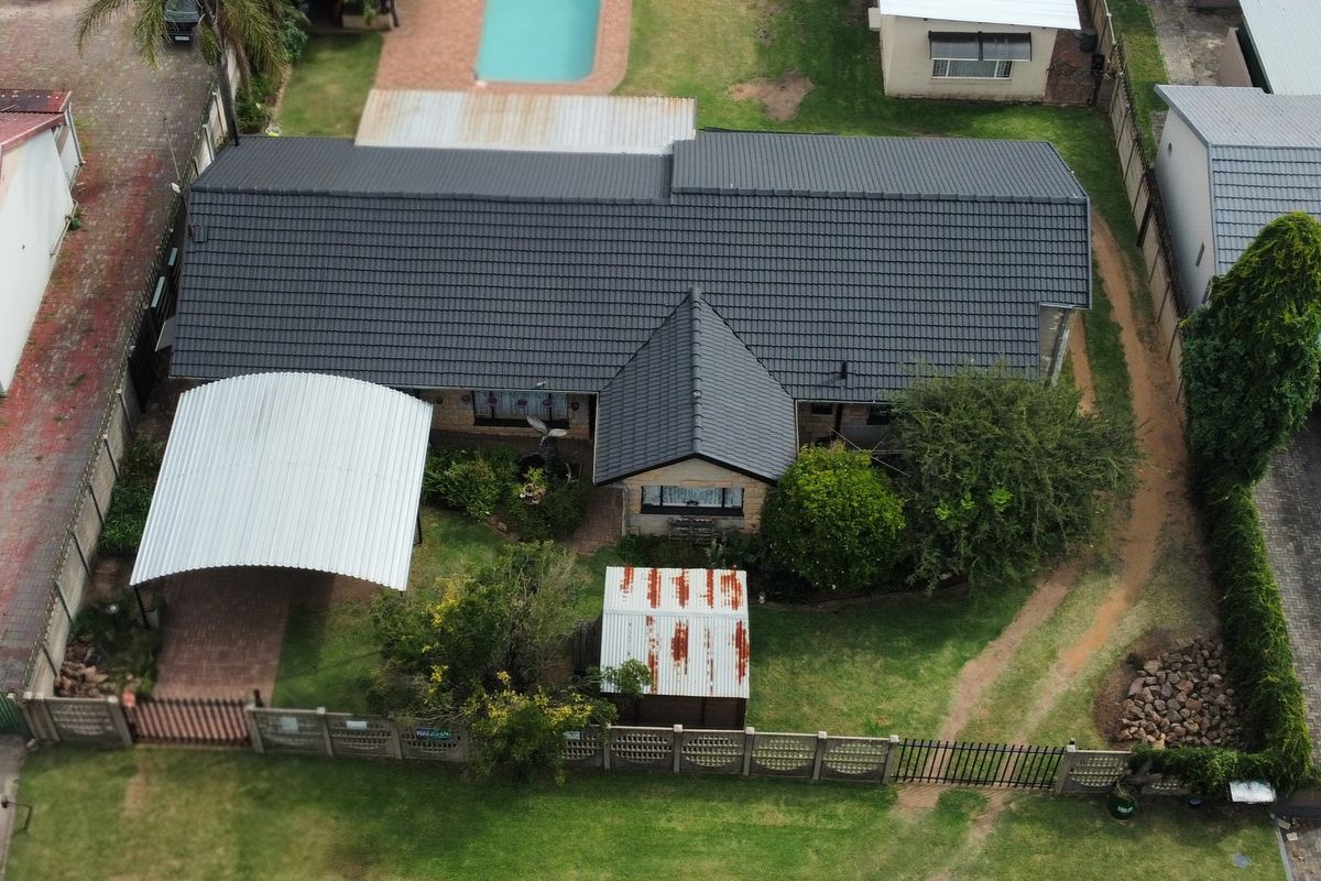 Discover a residence that masterfully balances expansive family living with high-yield investment po - Photo 3