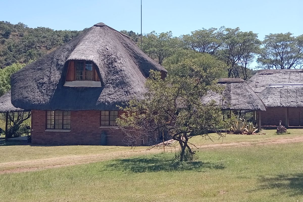 38-hectare farm offers a established, privately operated wildlife rehabilitation and conservation - Photo 2